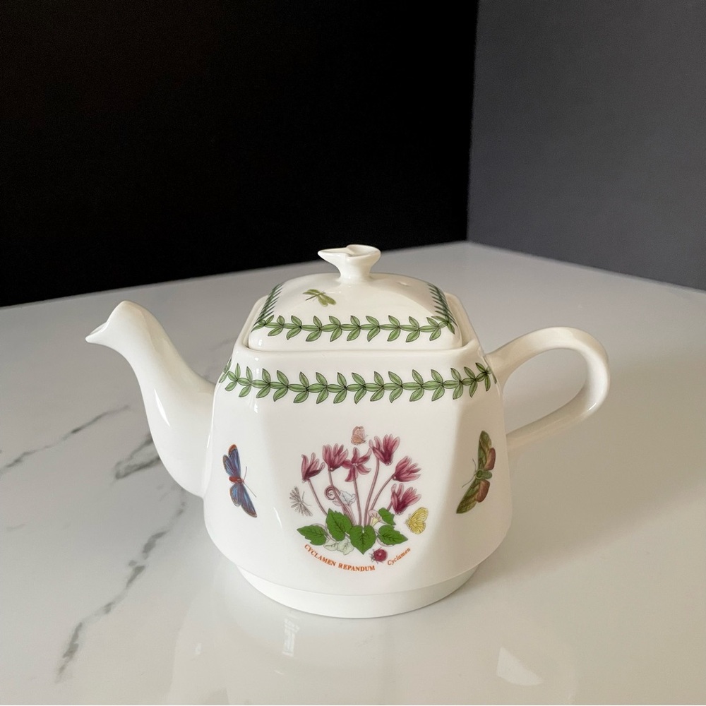 Mini Individual Teapot - Viola Pansy - Botanical by Portmeirion